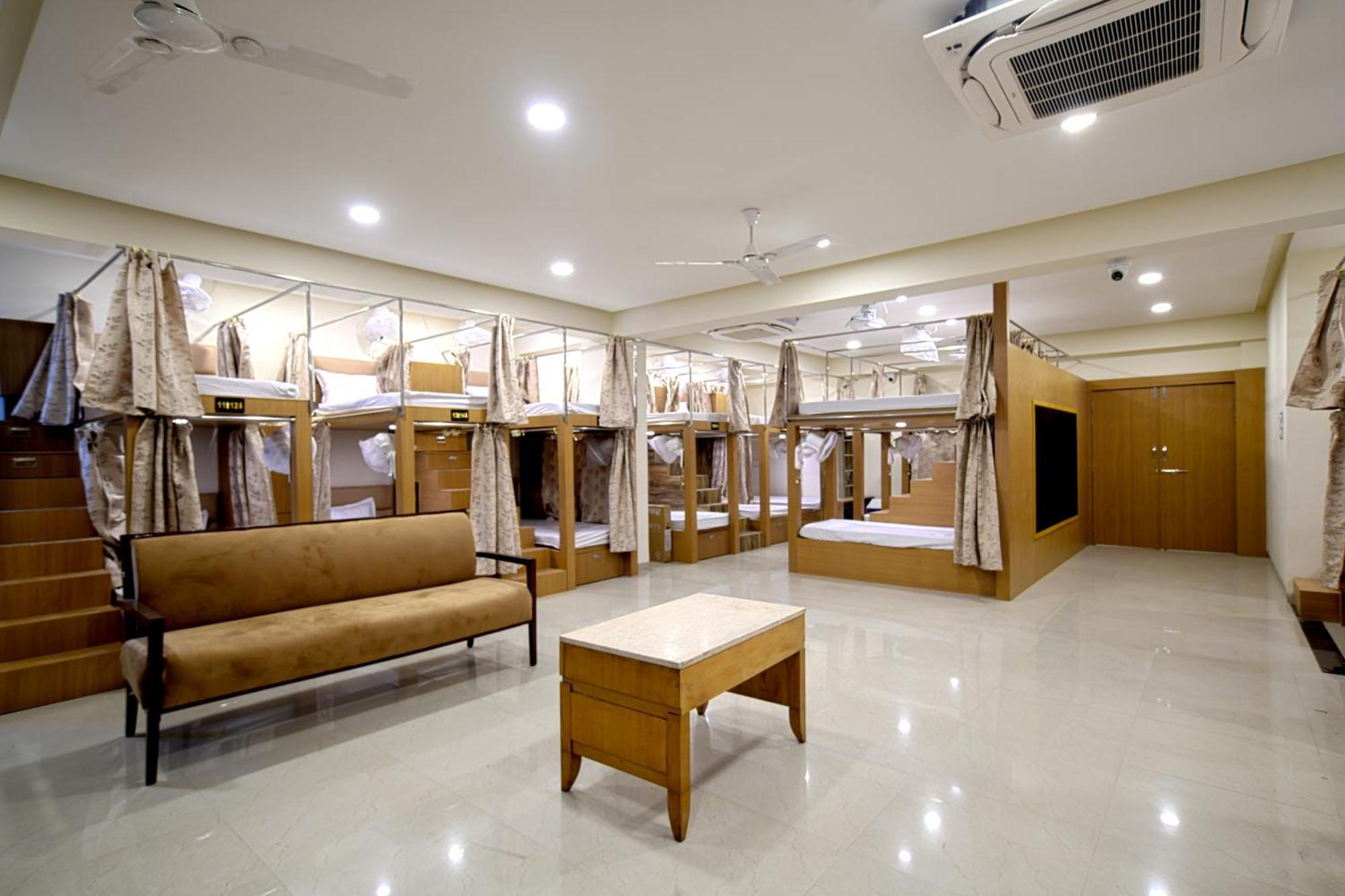 Hotel Shivlok Удджайн Екстер'єр фото